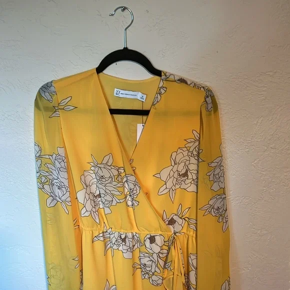 NWT! New York & Company Dress - Picture 5 of 7